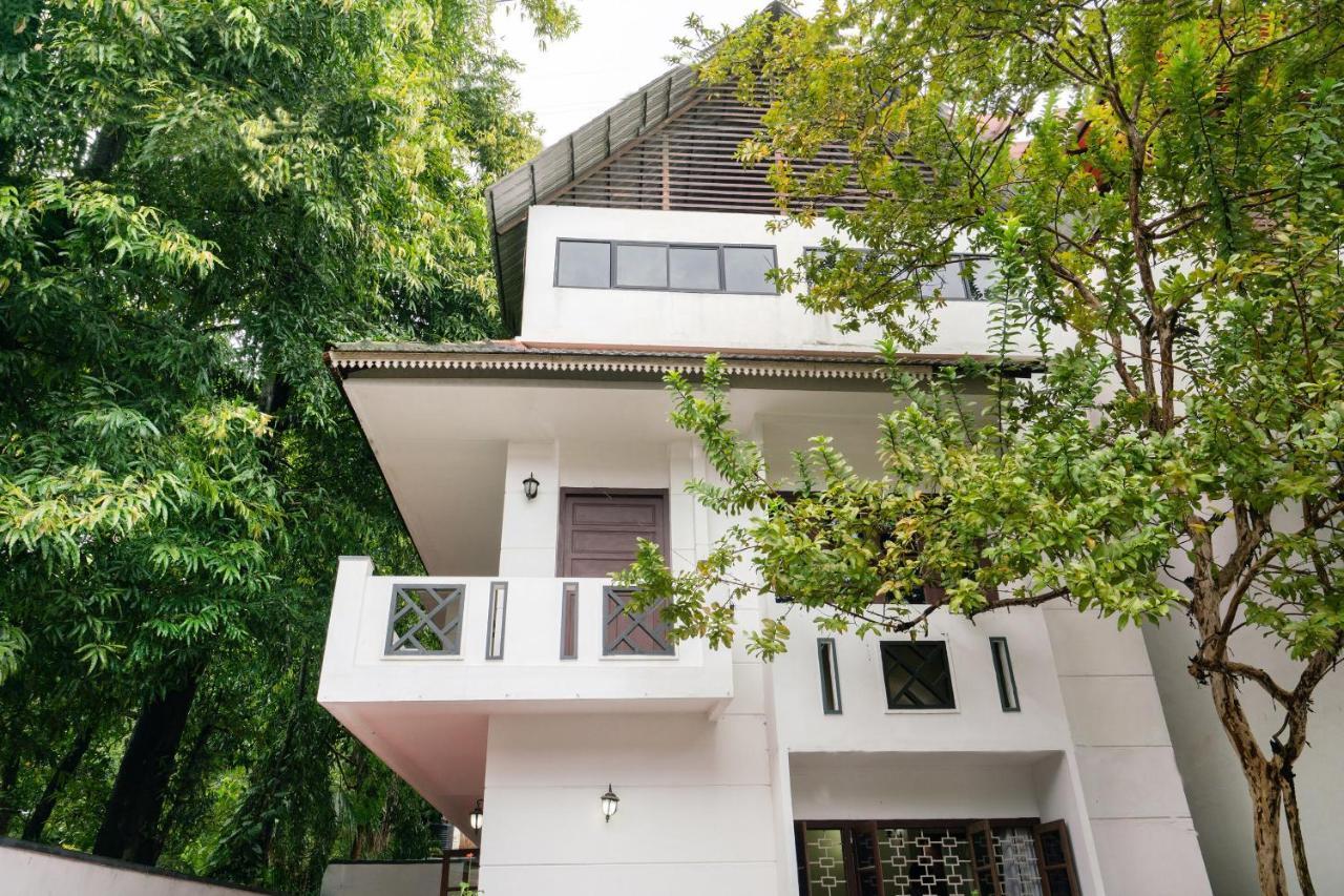 Oyo Home 63551 Pleasant Stay Near Fort Kochi Beach ภายนอก รูปภาพ